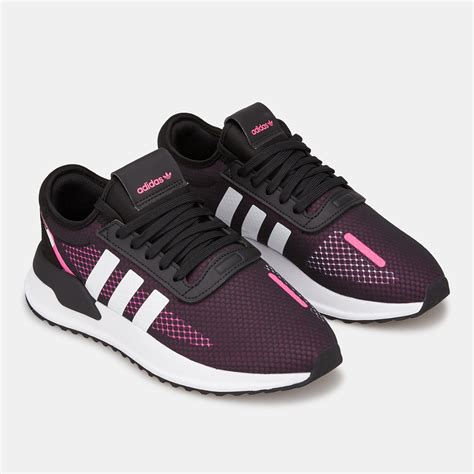 adidas womens shoes originals|adidas classic sneakers women.